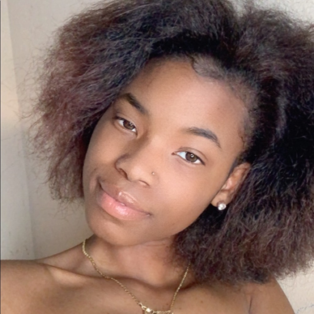 Meet your Posher, Destini